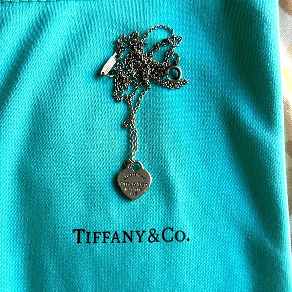 Reserved Brooke- Tiffany & C. Necklace heart mini silver 925 - Picture 1 of 6